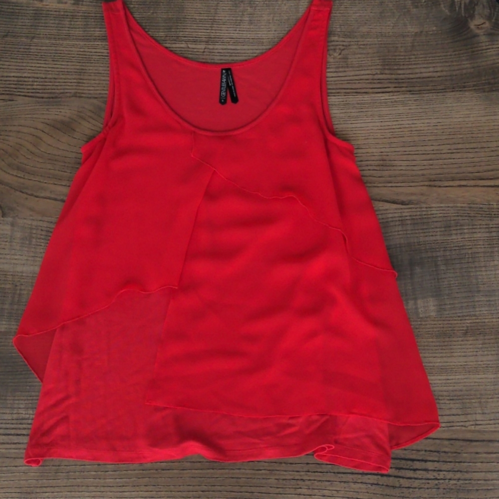 Euc red top